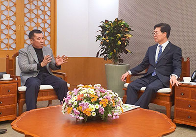 충남도청도지사 접견(친환경종이멀칭)